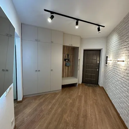 Stepana Bandery 35 Apartment