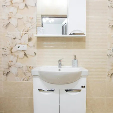 Stepana Bandery 35 Apartment