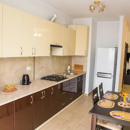 Apartment Stepana Bandery 35 *