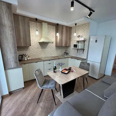 Stepana Bandery 35 Apartment