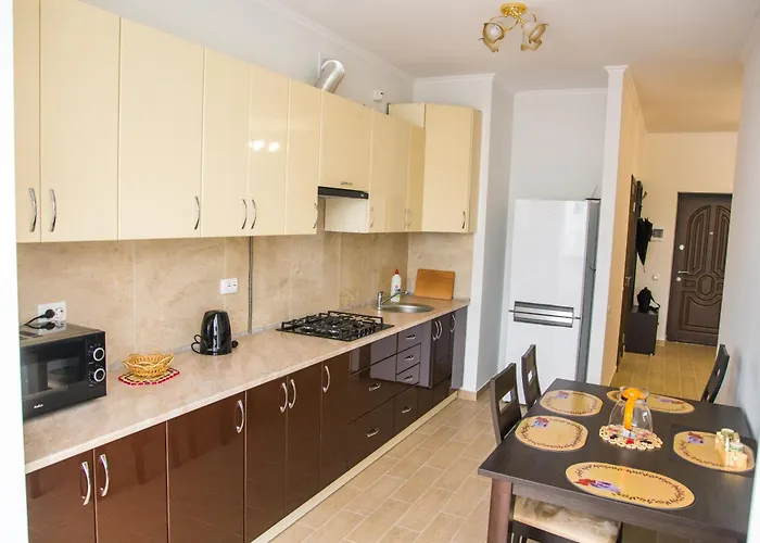 Apartment Stepana Bandery 35 *